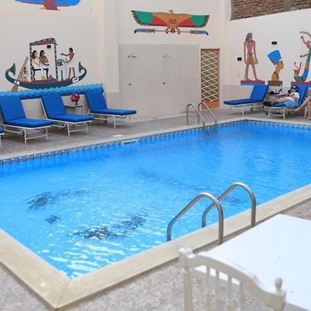 Amon Hotel Luxor Exteriör bild