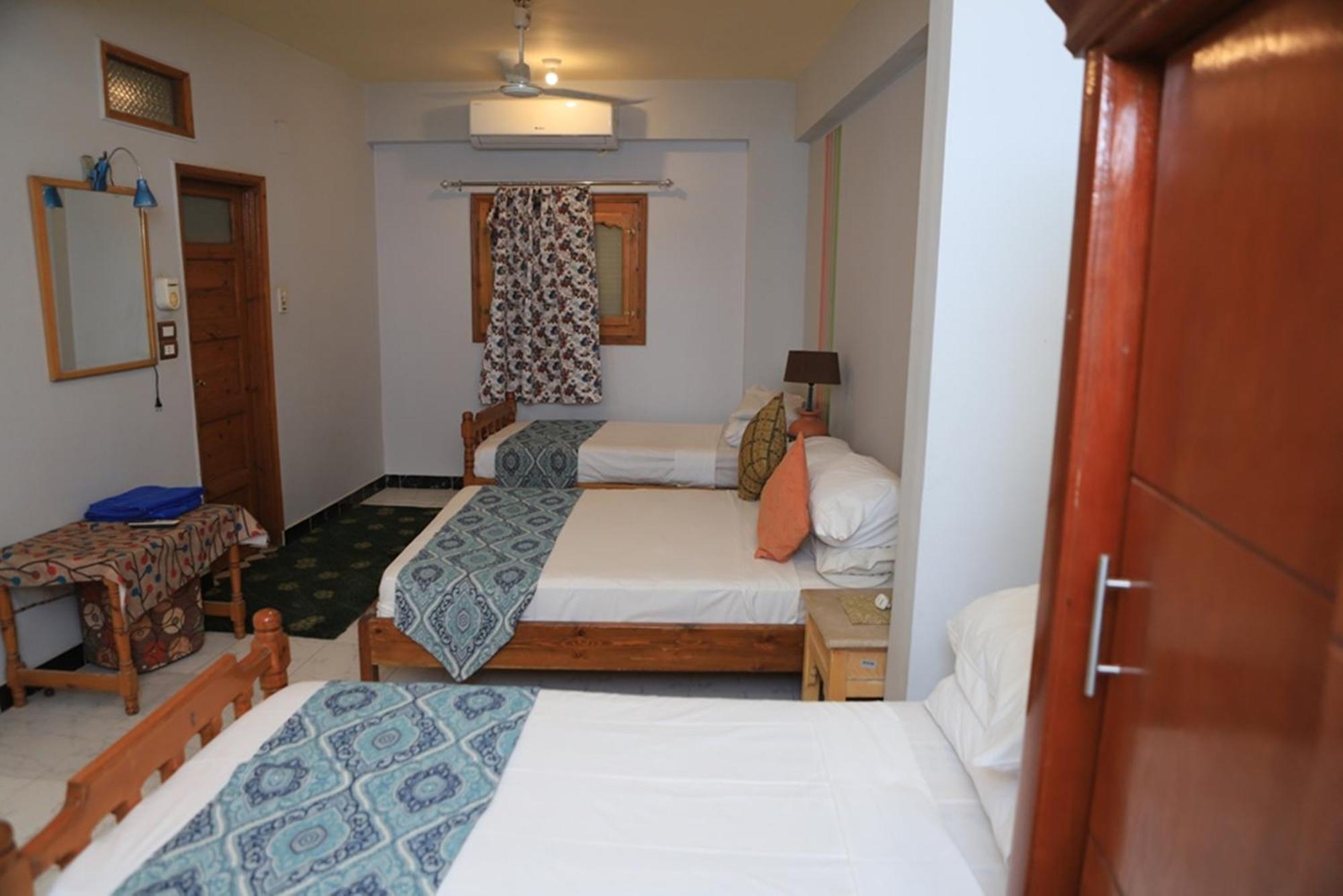 Amon Hotel Luxor Exteriör bild