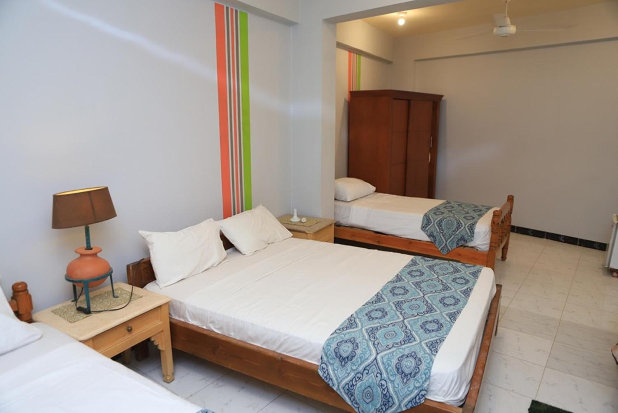 Amon Hotel Luxor Exteriör bild