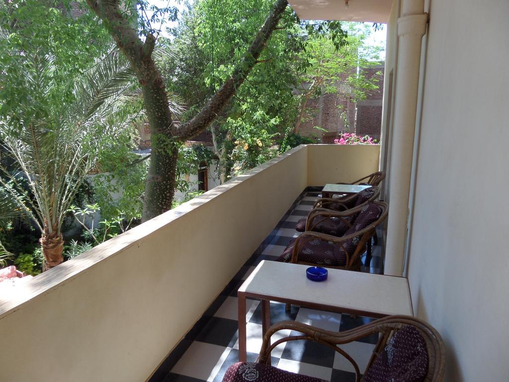 Amon Hotel Luxor Exteriör bild